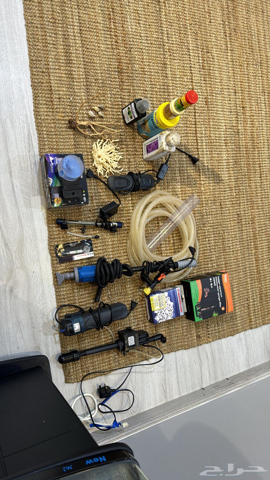 Fish tank with its accessories63254220240769111