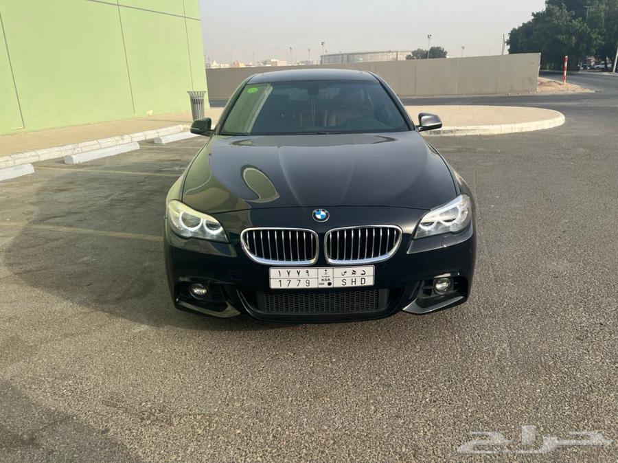 BMW 2016 520i BMW Fifth Series Black63414643338498113