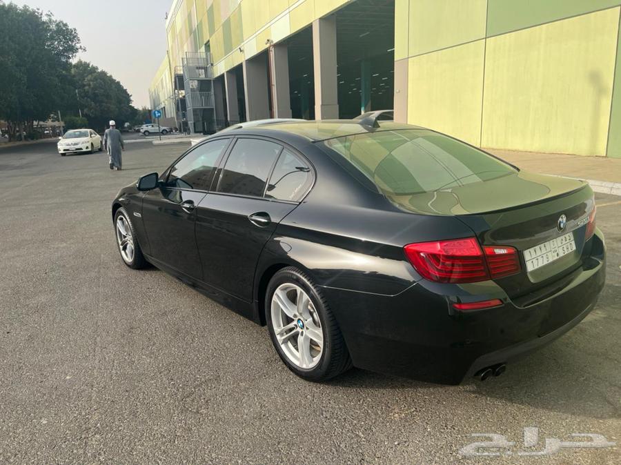 BMW 2016 520i BMW Fifth Series Black63414643338498114