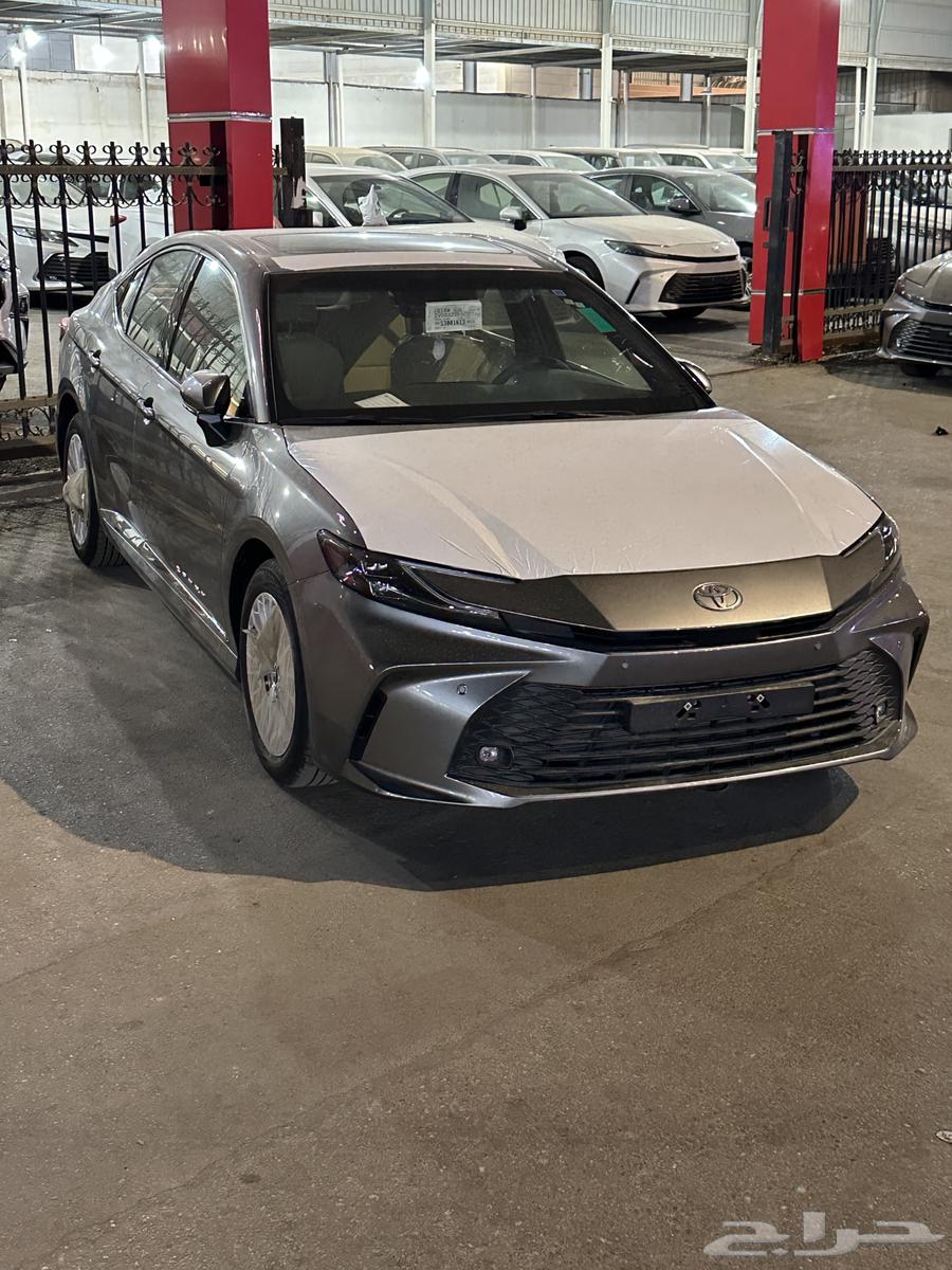 2025 LE Camry gasoline available at Sami Al-Qaadi showroom63416262471809111