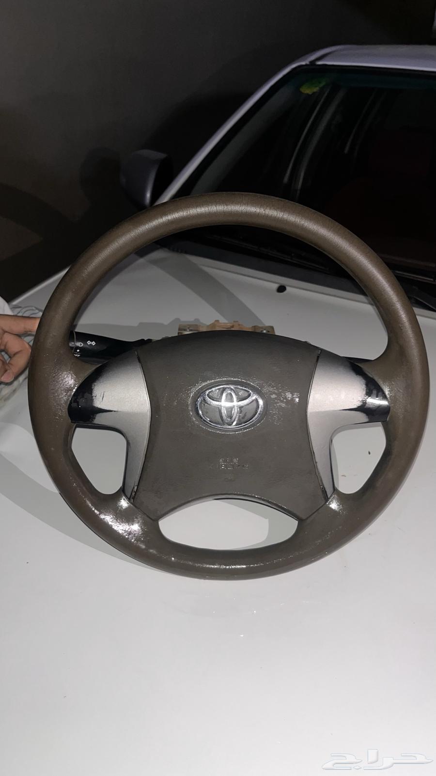 طارة كرولا من 2007 2013 نضيفه وموجوده الايرباقات مع العمود63408812941697119