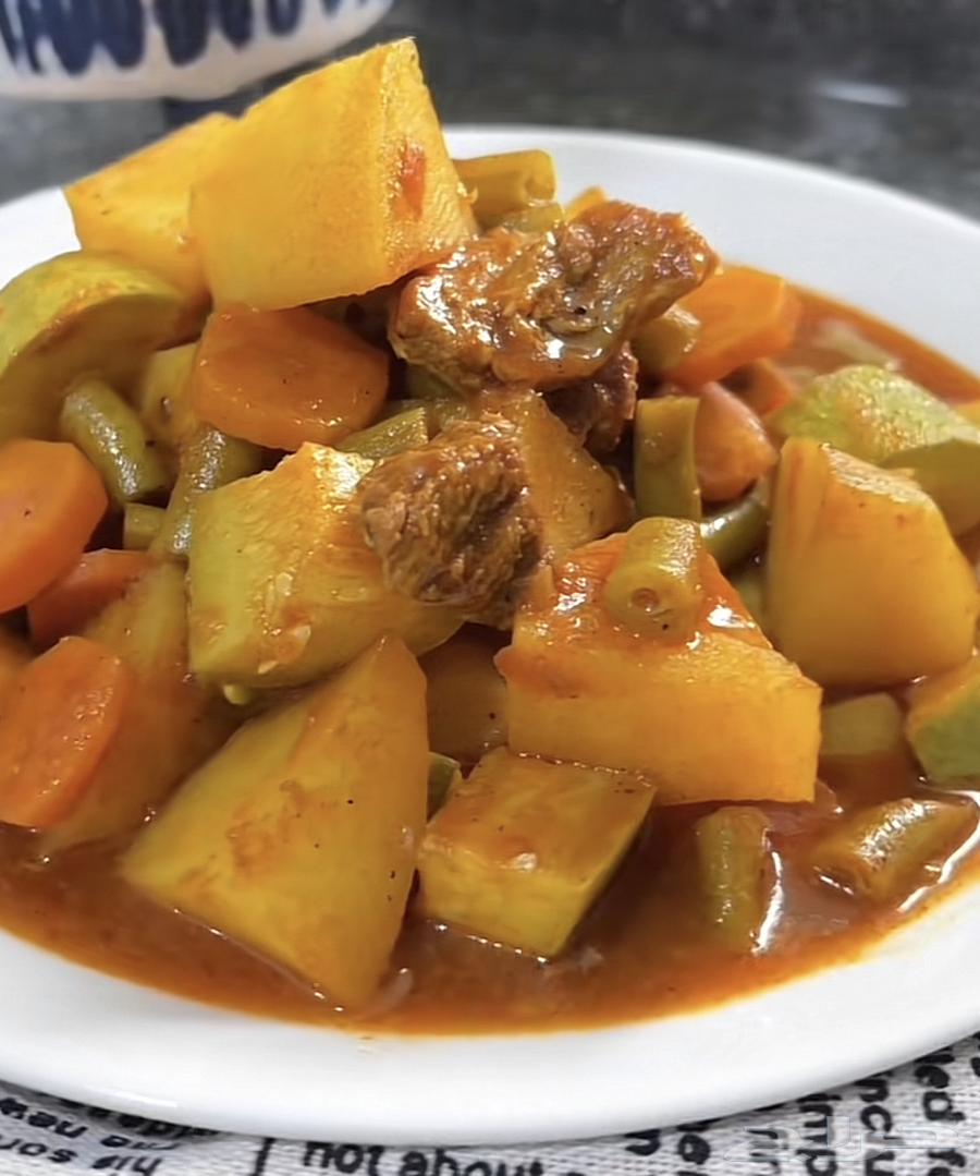 The elders' cooking has a capsule tomorrow for lunch and dinner, and there are Ramadan meals for breakfast.63251037546882114
