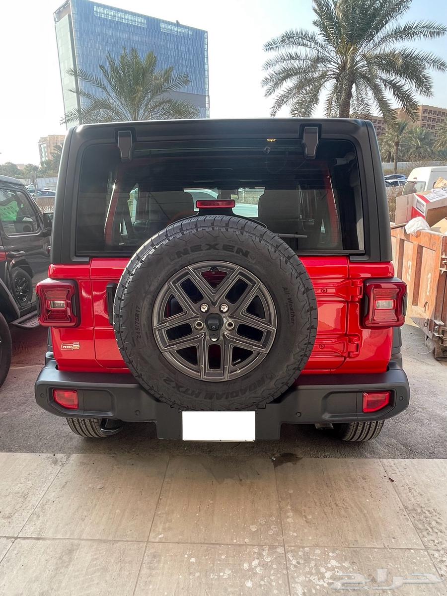Red Ranger 4-door for rent 2024 agency63412159023361111