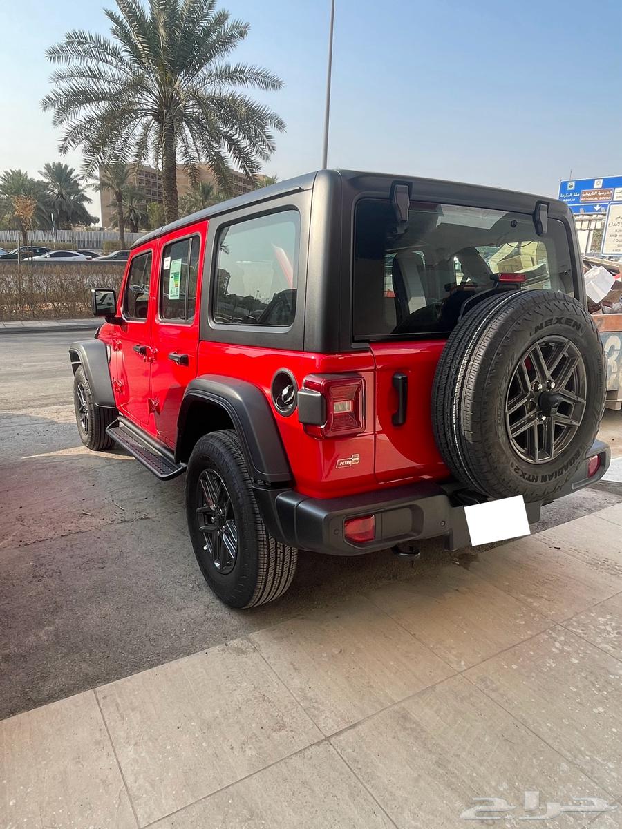 Red Ranger 4-door for rent 2024 agency63412159023361113