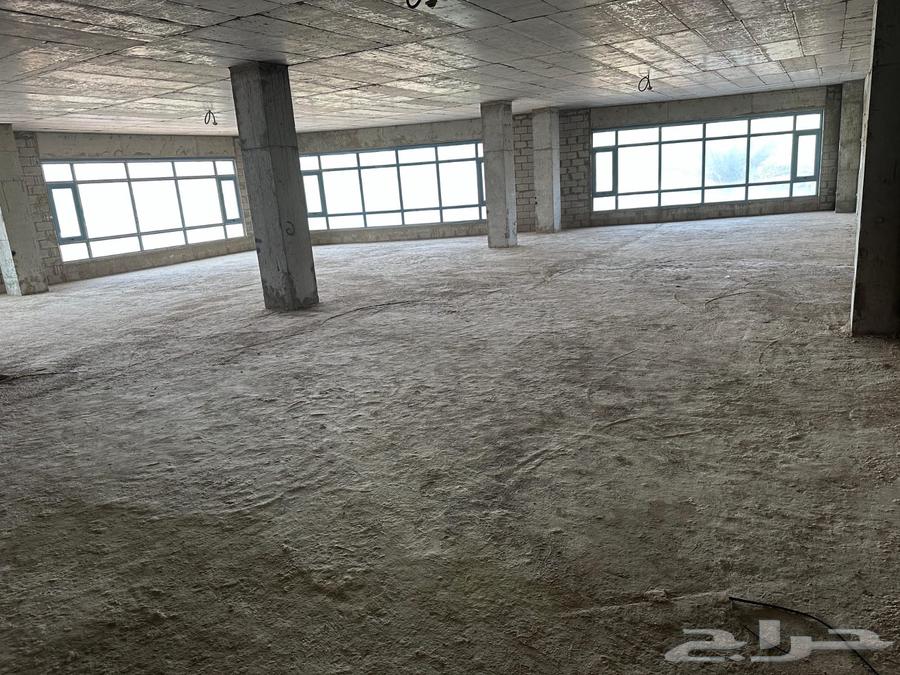 Car parking spaces and storage areas for monthly and annual rent63007973565058113