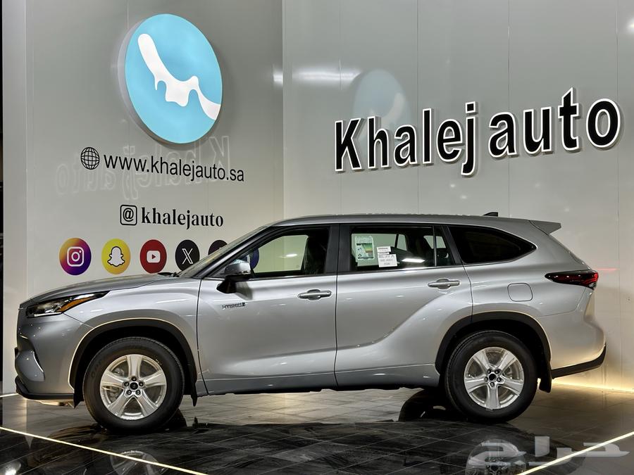Toyota Highlander LE Standard Without Double 202463007979758339111