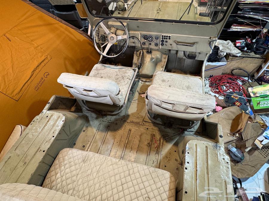 For sale, a Renault car model 197263408665881475111