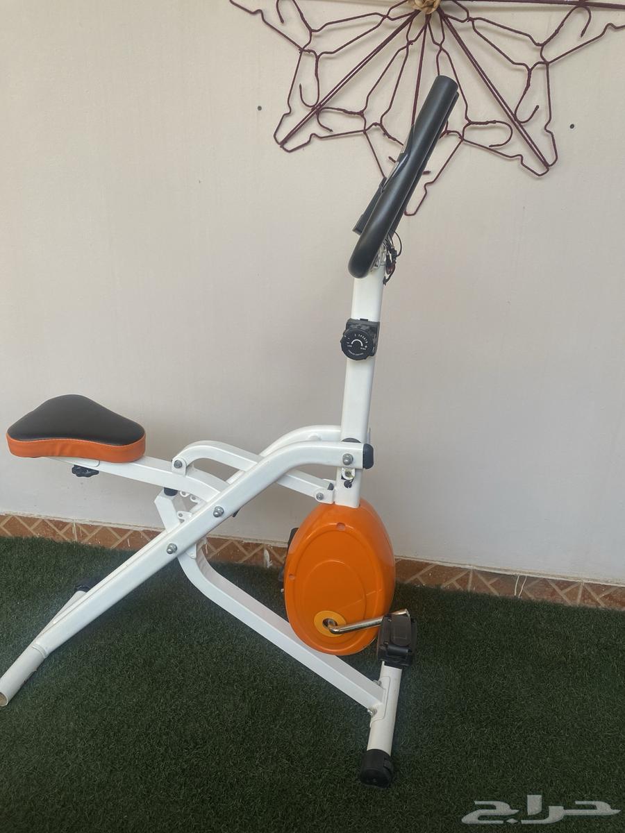 كرسي تمارين نظيف بمزايا حلوه63248979325187111