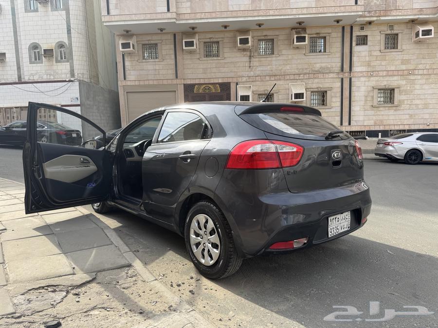 Kia Rio Hatchback 2015 with automatic transmission63407508096513112