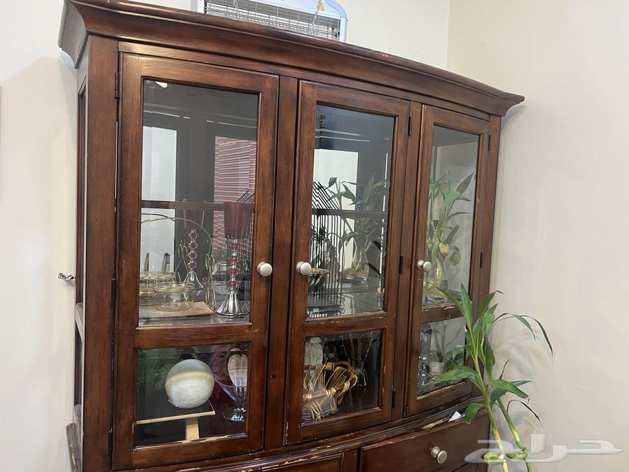 طاولات قزاز اسود مع فاترينا خشبية المدينة المنورة63249471159554111