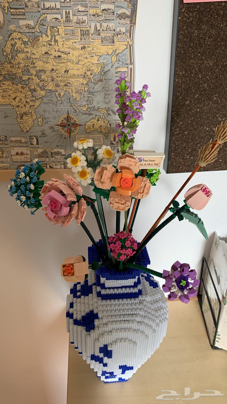 For sale, a fully decorated flower vase, ready to use.63248470081666111