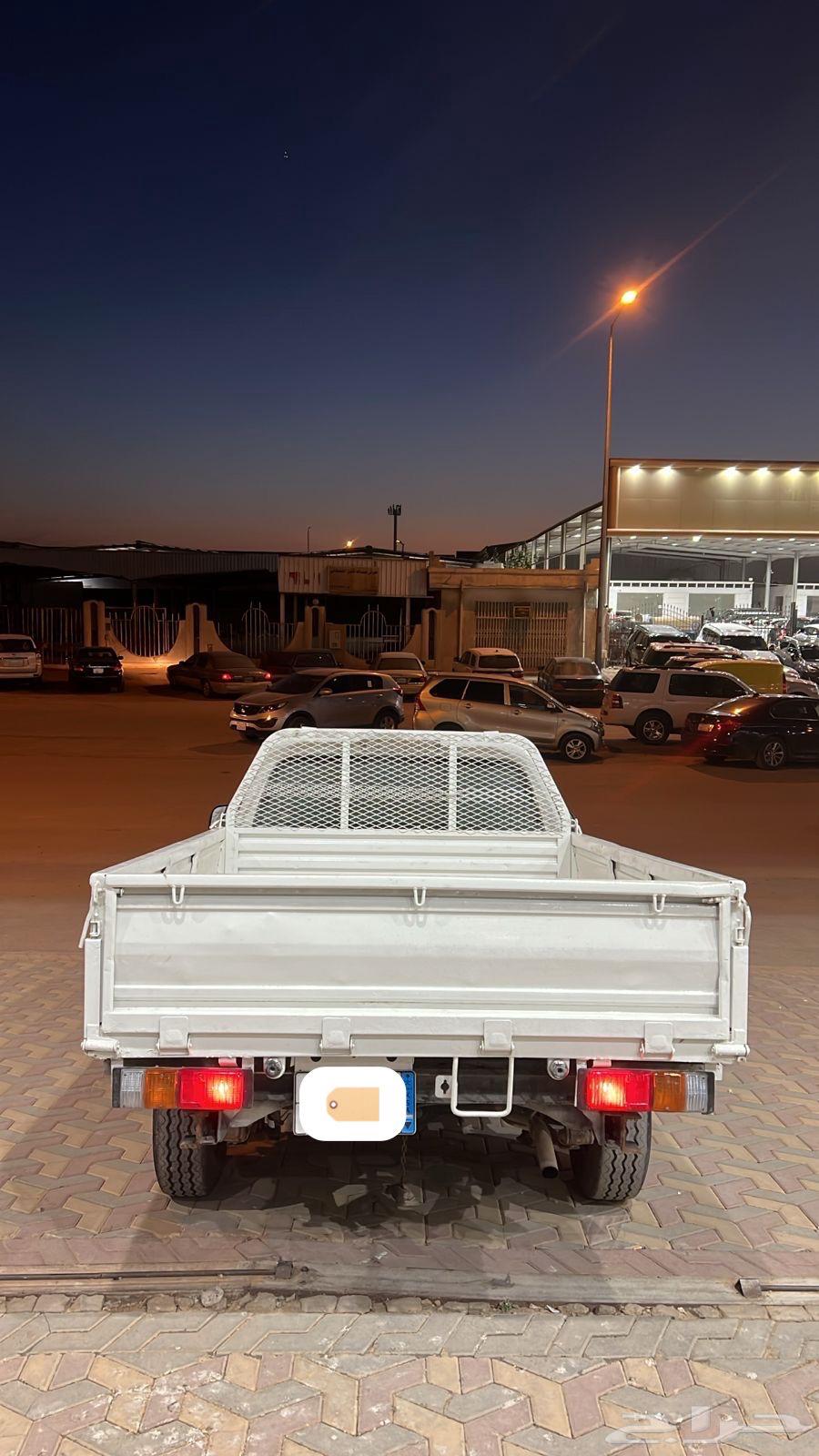 Isuzu Juwana63405424008579113