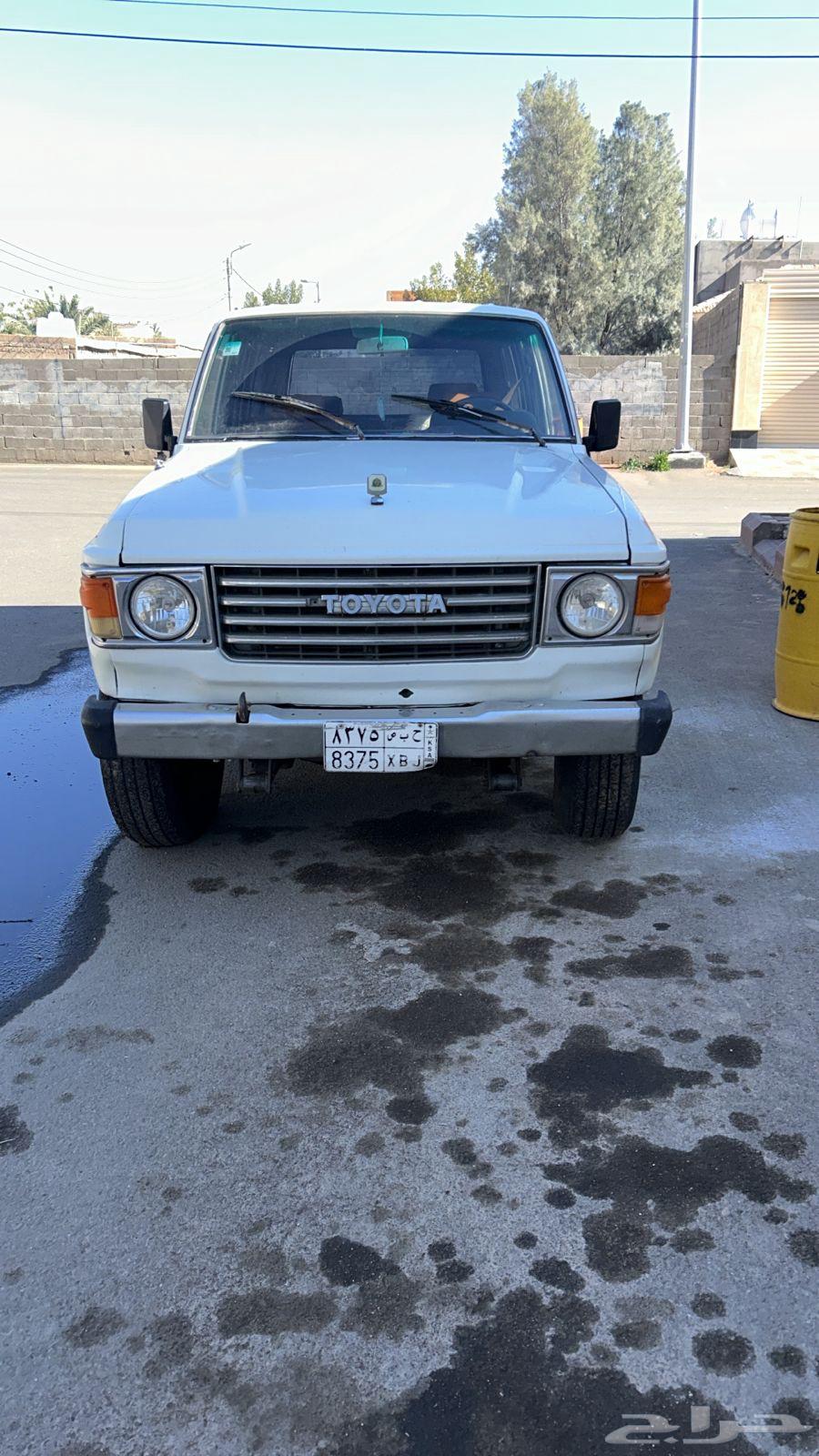 Clean 1985 model salon car, inspected and refurbished, mileage 530,000.63405556133505111