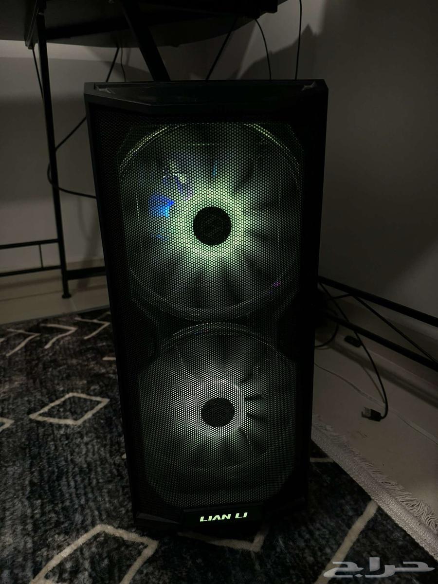 A very clean PC with 3060 12GB version63246975652225111