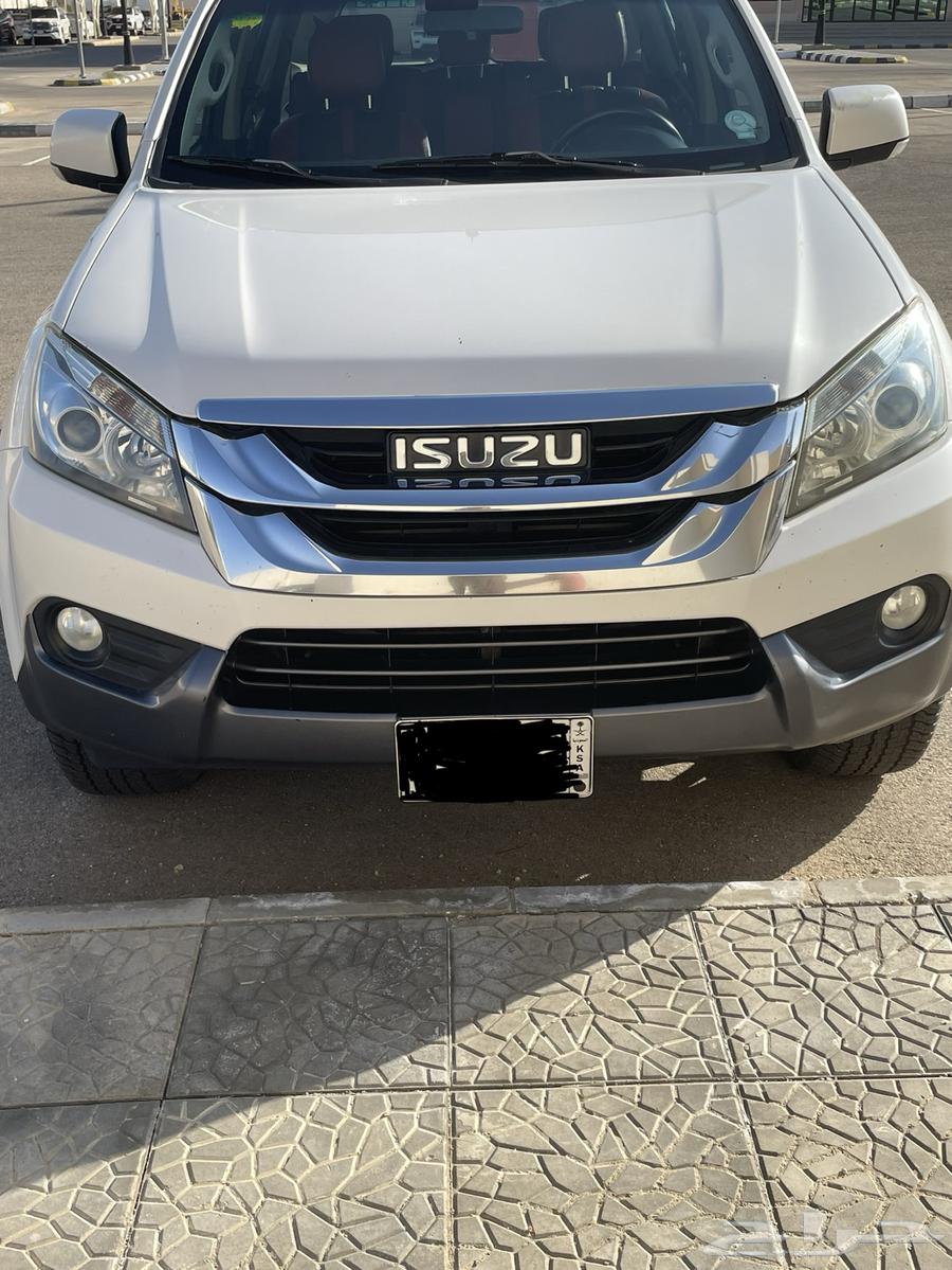 Isuzu pickup truck, model 2016, condition is that the bag must be included, half full, double the price.63379148127362114