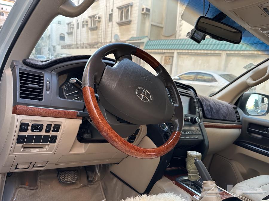 جيب لاند كروزر 2013 GXR63378932184322113