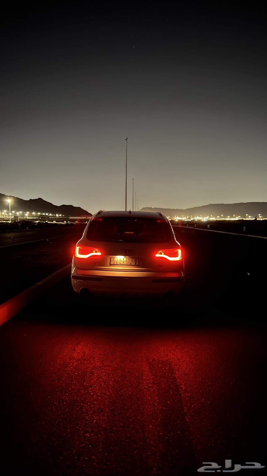Audi Q763372160292353112