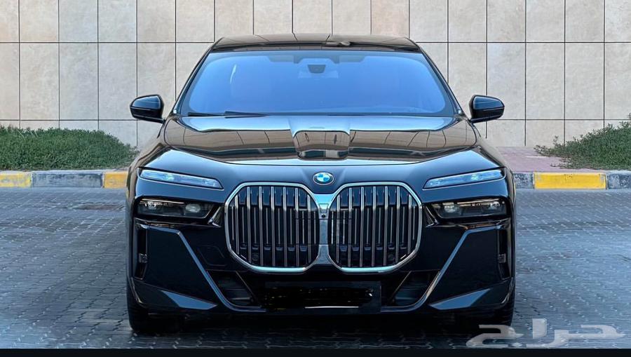 بي ام دبليو موديل 2023 740i باسعار منافسه63534022894466112