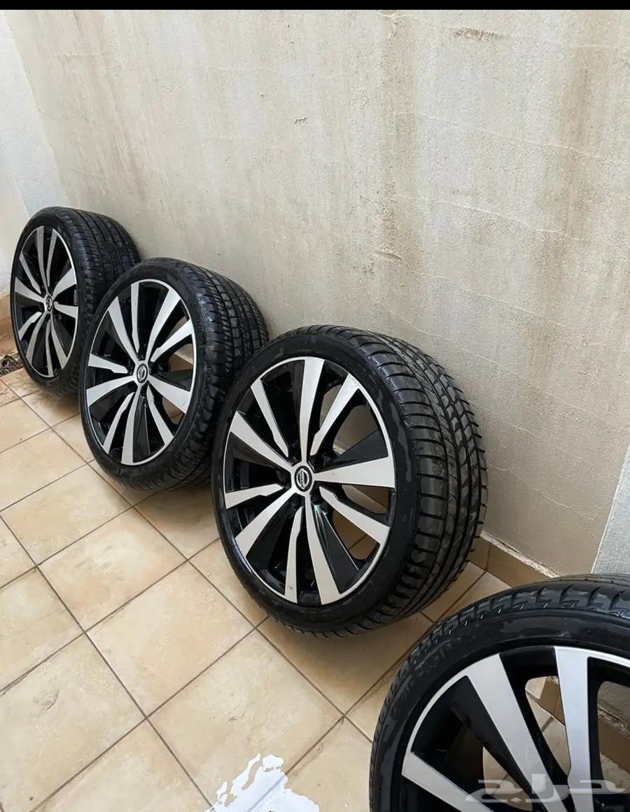 Original tires size 19 model 2019 up to 202263008337867906111