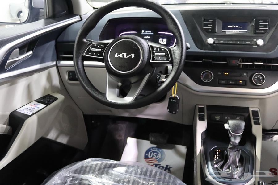 Kia Carens 2025 Standard best price63373662283651112