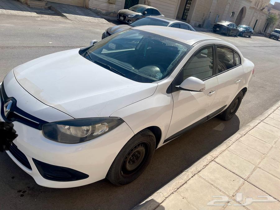 Renault Fluence 201563371355755650112
