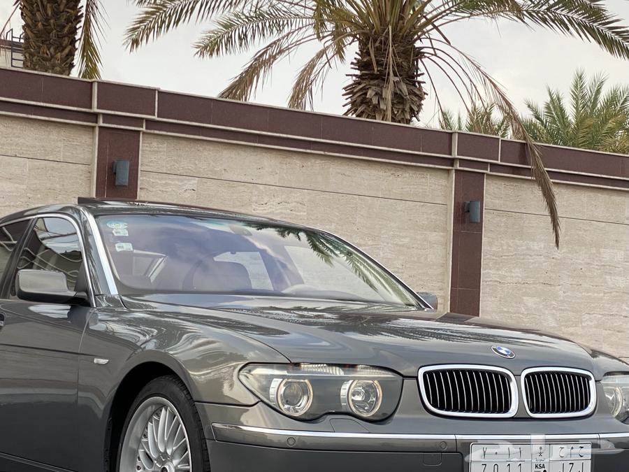 بي ام دبليو مخزنه تم البيع63008337758209111