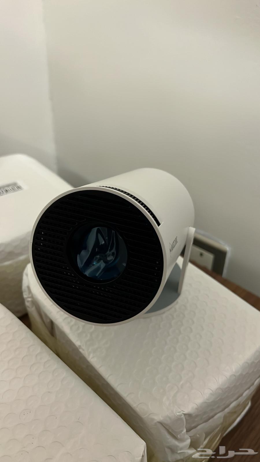 Projector63240864724611111