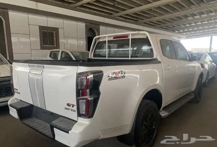Isuzu D-Max 2025 LS and GT available with bank installments63370925721987113