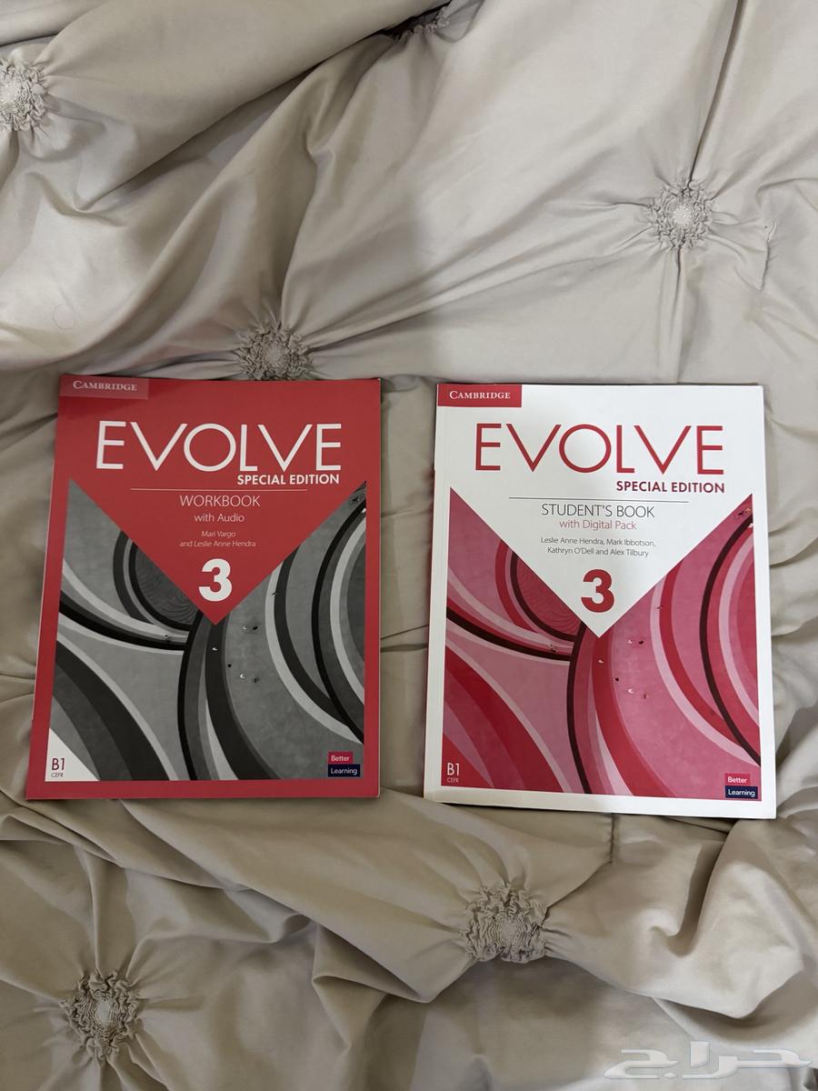 EVOLVE 3 Student Book and Activity User Code63618089898753111