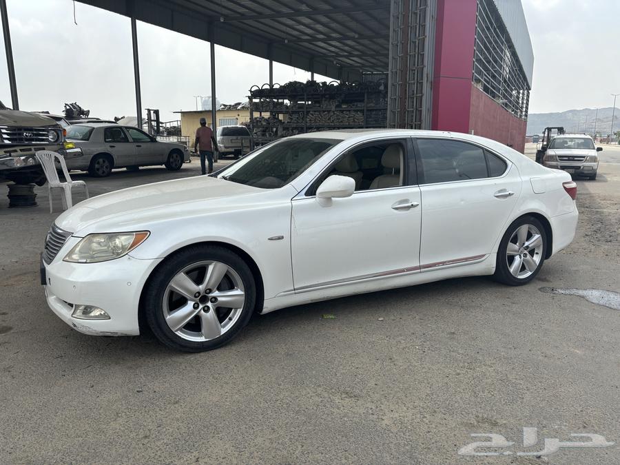 Lexus car parts for a 2008 460.63369240241922111