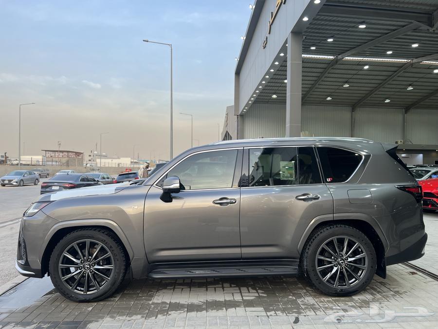 Lexus LX600 Sport F 2022 model (sold)63368767997569114