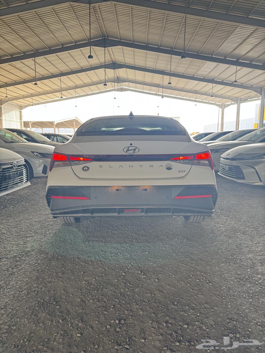 Hyundai Elantra Smart 2.0cc 202563008405714307112