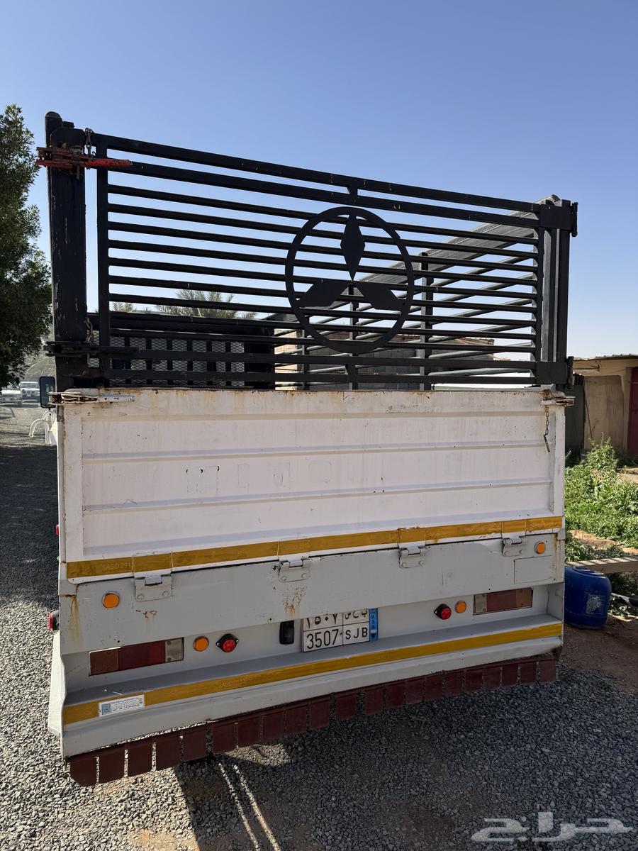 The text provided "دنه" appears to be in Arabic script but is not a valid or recognizable word in Arabic or any other language using the Arabic script. It may be a typo or incomplete word. Without additional context or clarification, an accurate translation cannot be provided. Please verify the input text.63366206812033112