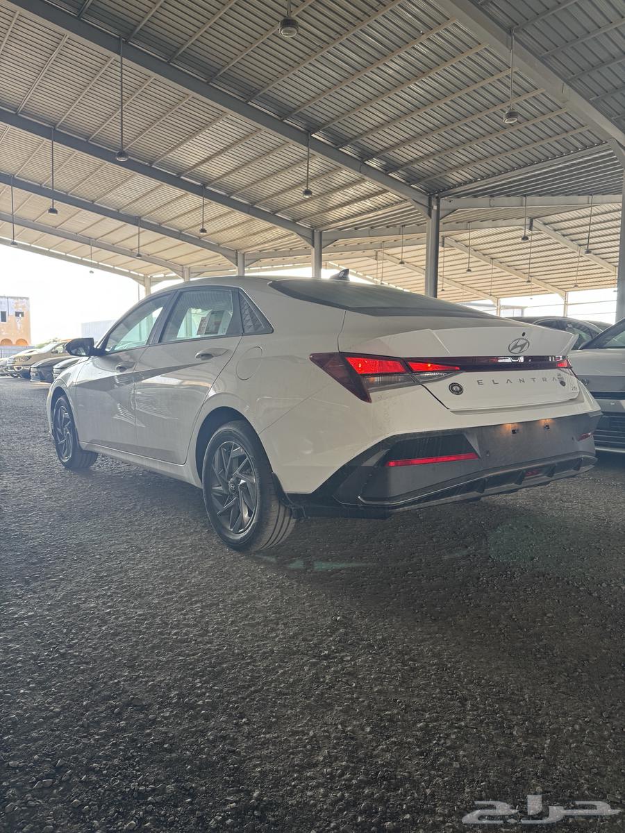 Hyundai Elantra Smart 2.0cc 202563008405714307113