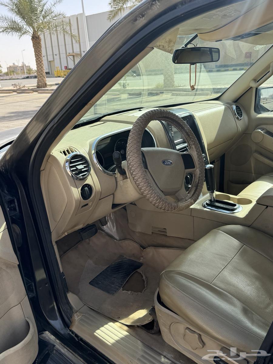 Ford Explorer 2006, engine number is original and has no issues.63366333271681114