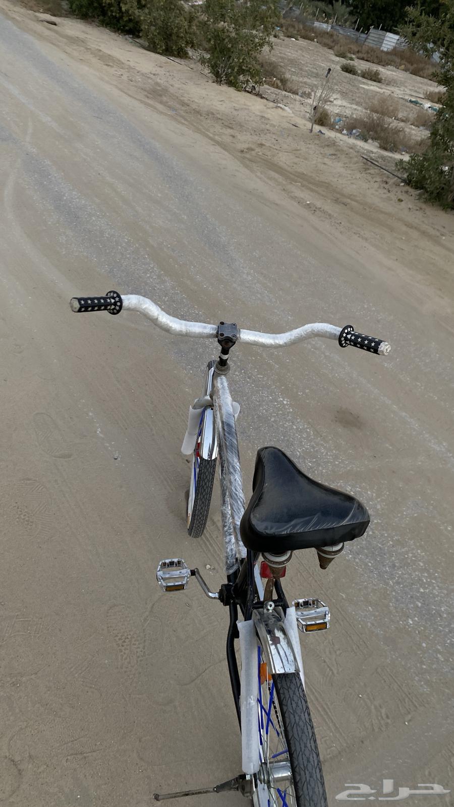 For sale, a 24-inch Butterfly bicycle. The bicycle is in good condition. Price is 250, and we request63237336116609114