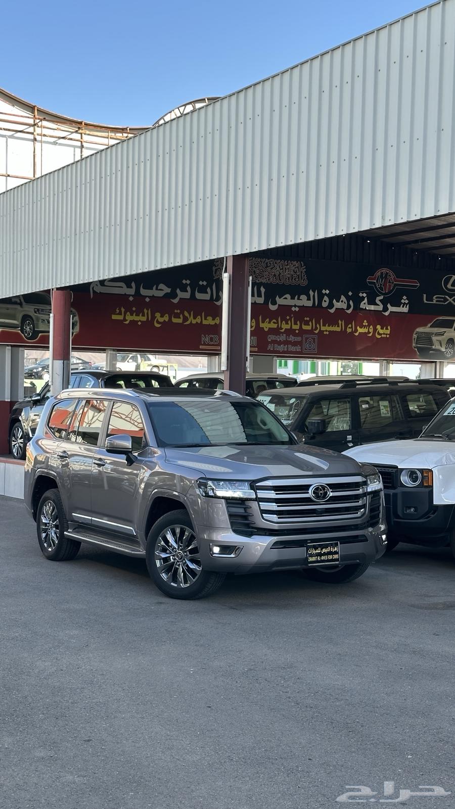 تويوتا لاندكروزر L5 بنزين 2024 عداد 6950كيلوا633638740529941122