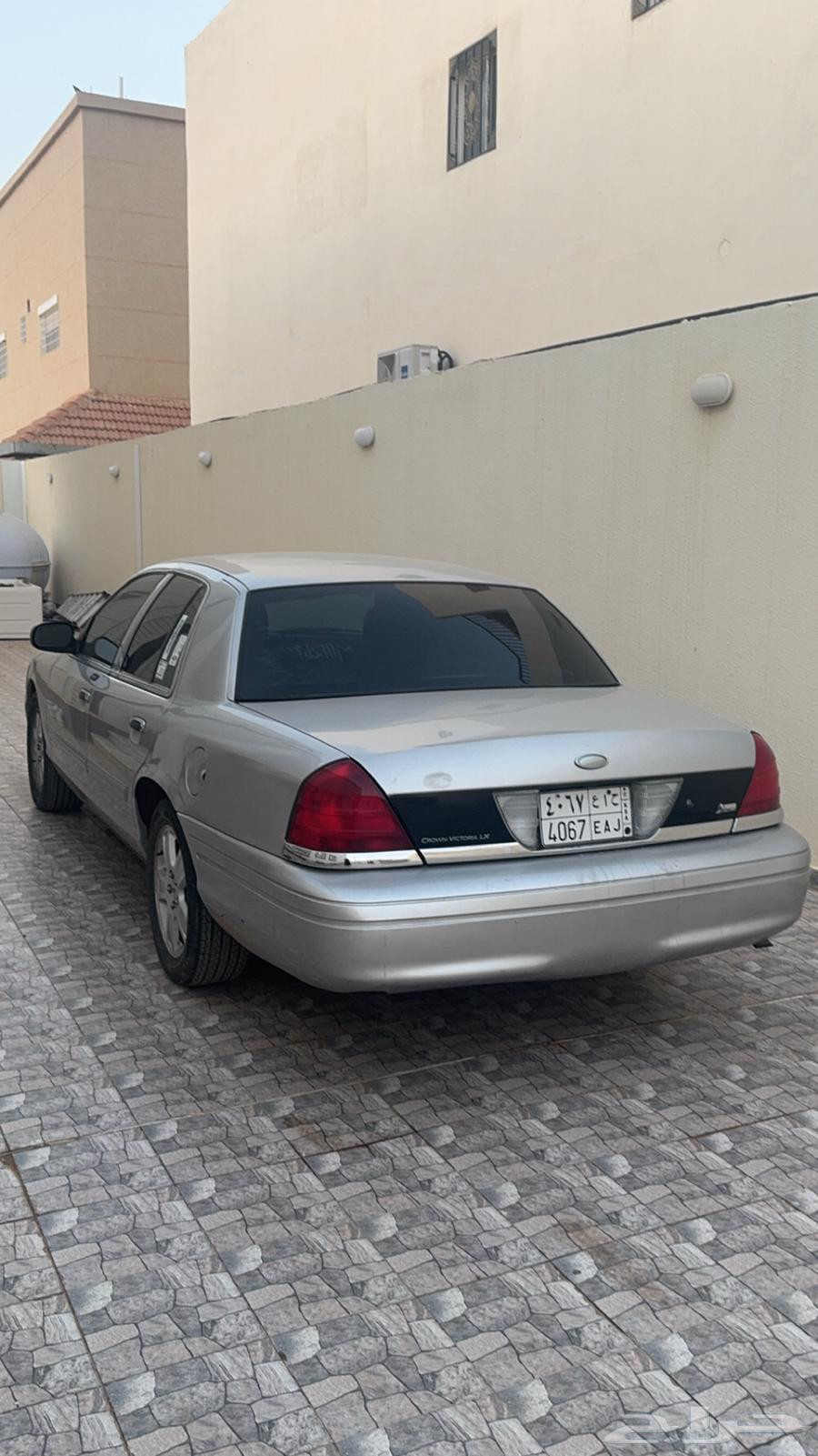 Ford Victoria 2011 for sale or exchange.63362927544577111