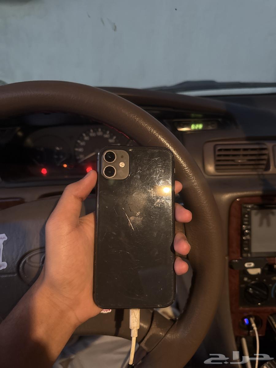 iPhone 11 for sale, used63236342839683111