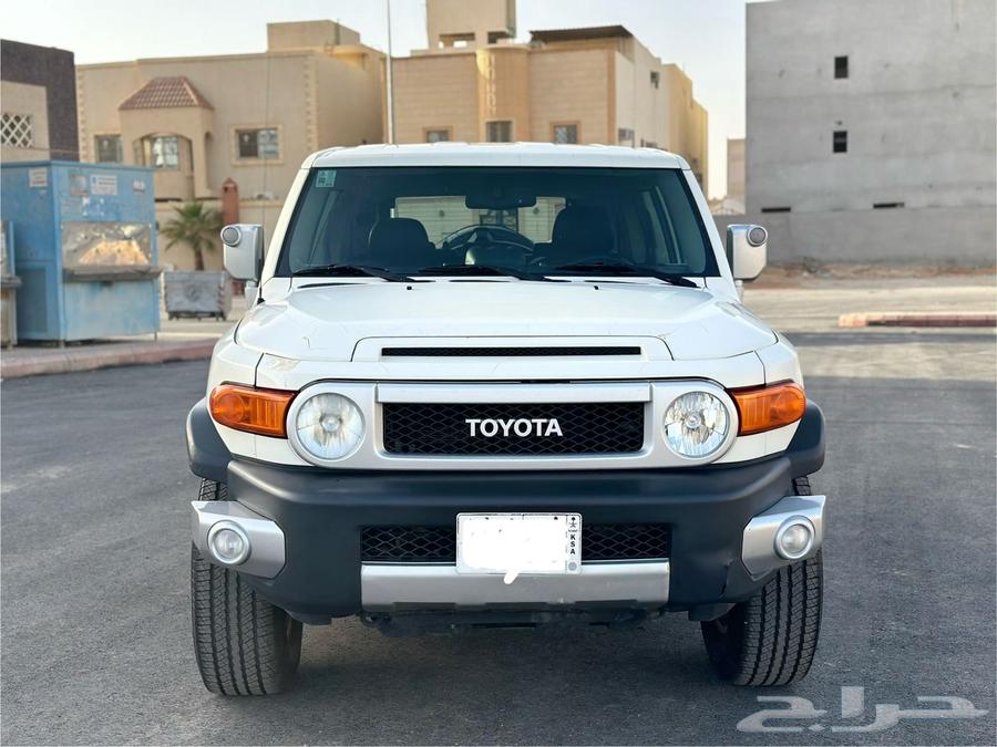 جيب تويوتا اف جي فل كامل 2015 مالك اول FJ63361841378051111