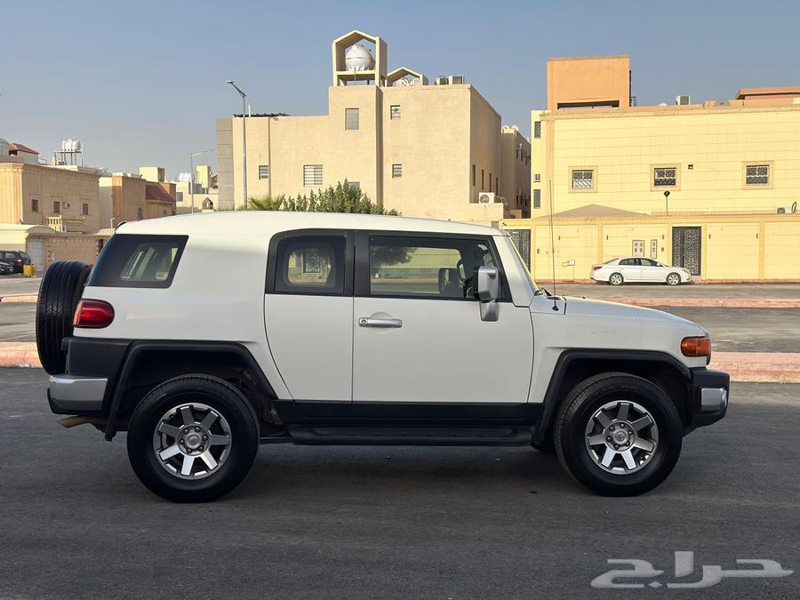 جيب تويوتا اف جي فل كامل 2015 مالك اول FJ63361841378051114