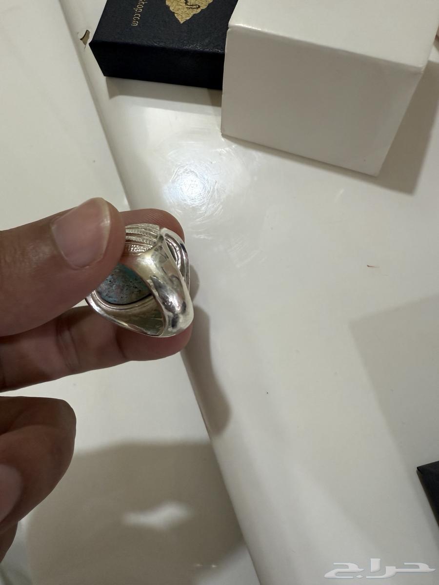 خاتم فيروز في قمة النظافة63233854610433113