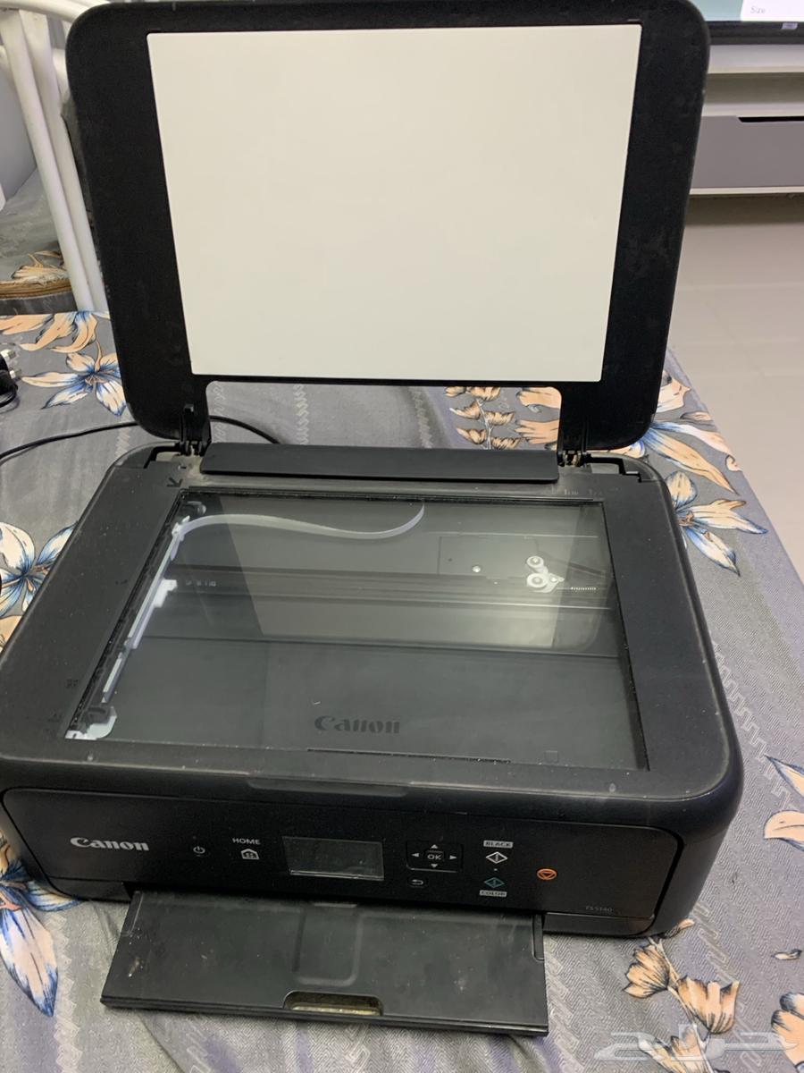طابعه بحالة جيدة استخدام سنة واحدة بدون أي خدش أو ضرر63233840625154111