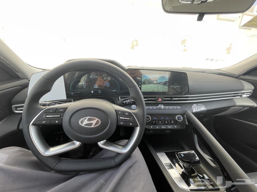 Nitra full screen, large driving self-image63357723316865112