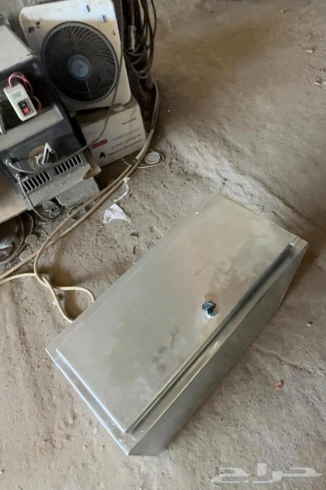 A small elegant bag next to the spare tire for the chassis pocket63358532778625111