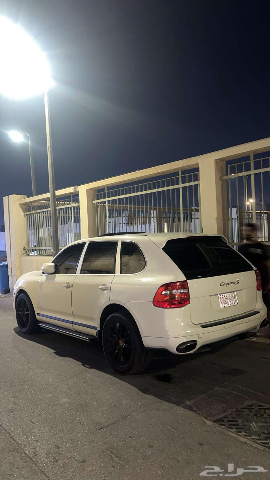 Porsche 2008, 219 tread, don't miss anything and there are no defects.63352166617090111