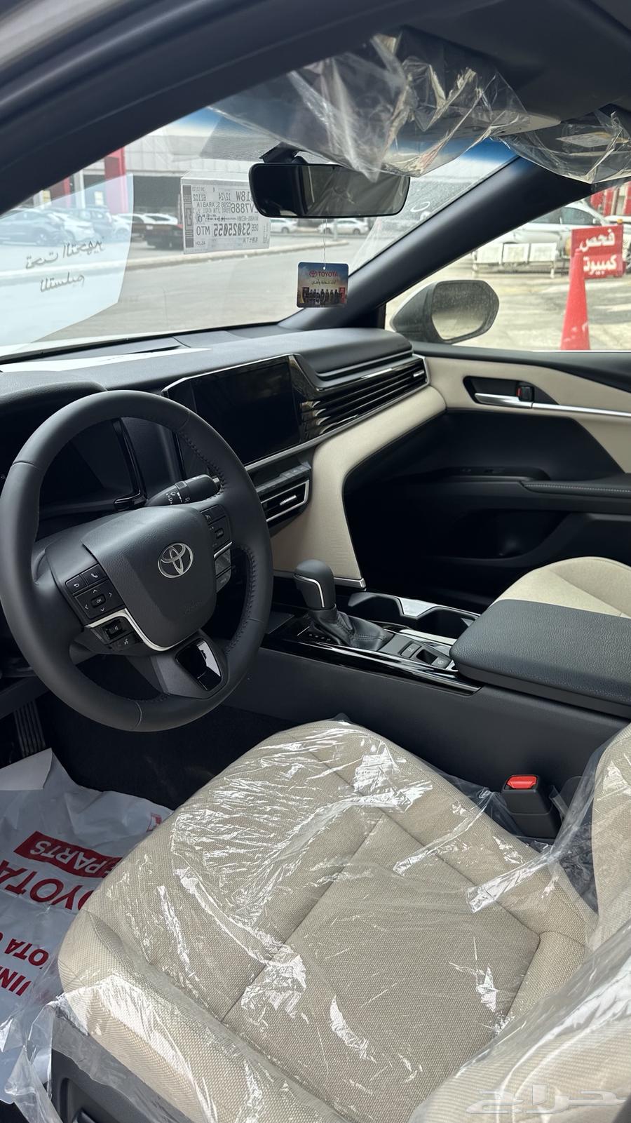 عرض خاص كامري 2025 LE بنزين تيتانيوم ب123.500 شامل الضريبة63353420980098113