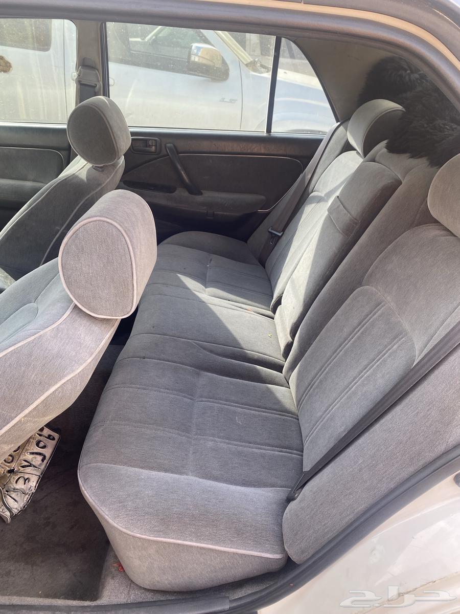 Crown model 9863351609234945112