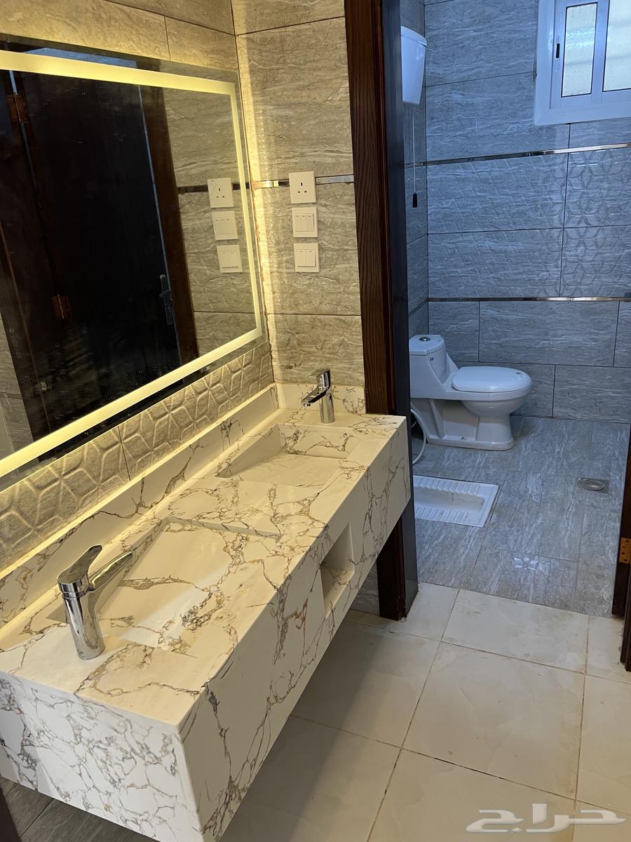 6 independent rooms on the roof and courtyard for rent62884364046467113
