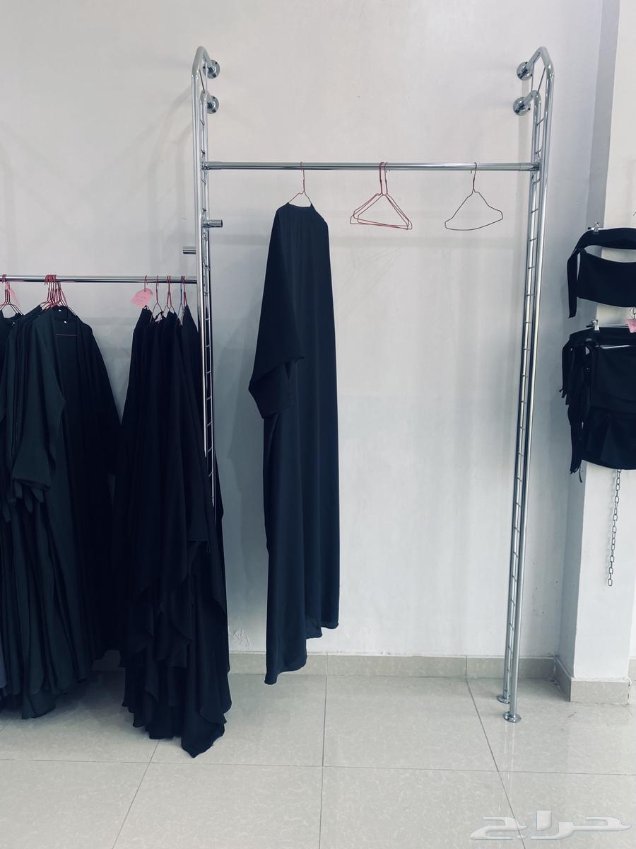 للبيع استاندات محل عبايات ومنيكان63230396193665112